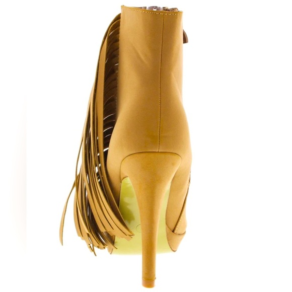 NEW FALL ARRIVAL Suede Tan Fringe Side Stiletto Ankle Boot Heel - Picture 3 of 3